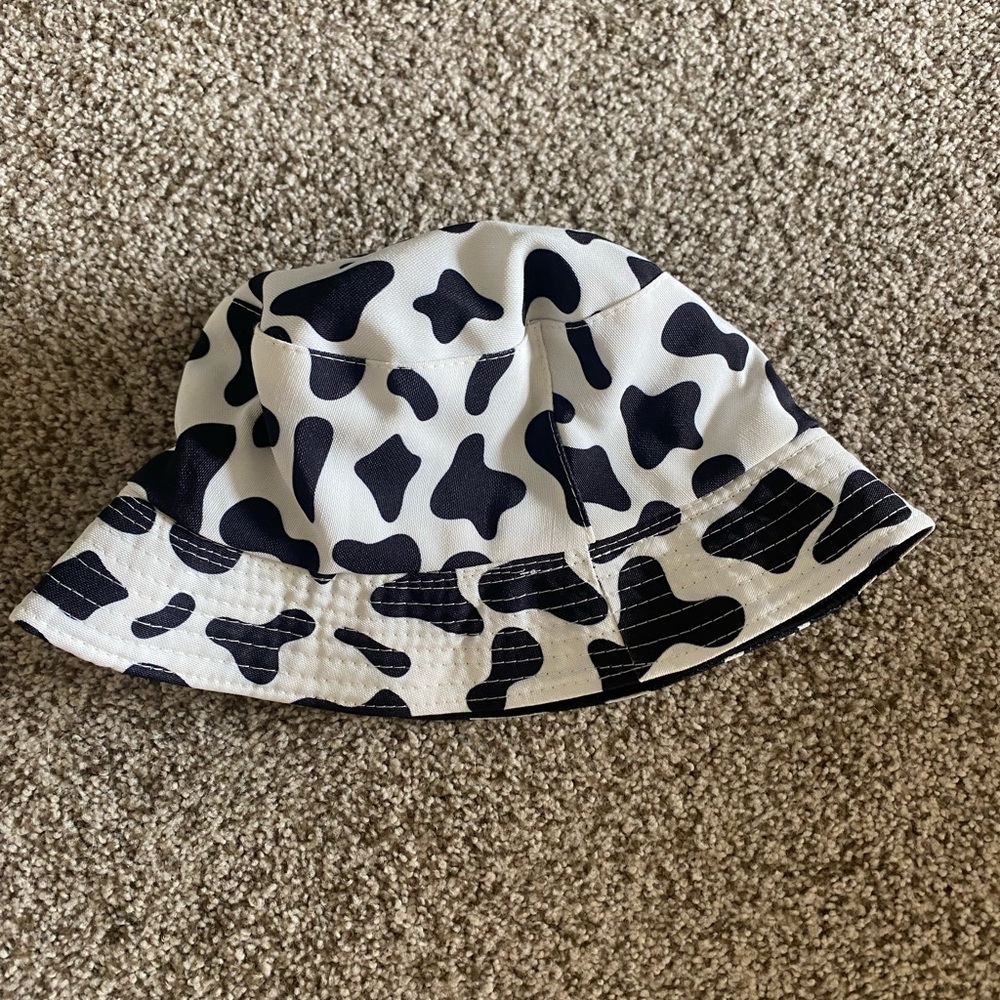 Reversible Bucket hat